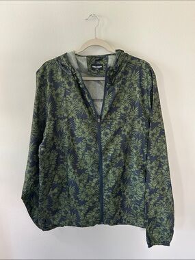 Sunrise Kingdom, waterproof windbreaker green/navy floral size L NWOT